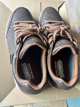 Zapatos Skechers Marrones nuevos Talla 42