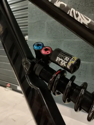 Bicicleta Enduro CANYON TORQUE