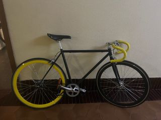 Bicicleta Fixie Negra Ruedas Amarillas
