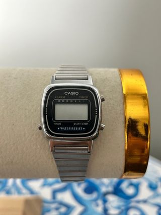 Reloj Casio Digital Plata Negro