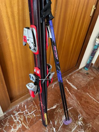 Esquís Salomon Clásicos con Fijaciones