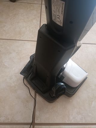 Aspirador Portátil SilverCrest com avaria