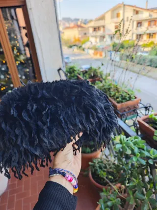 Borsa beige con dettagli argento