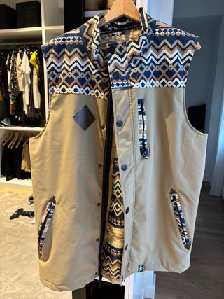 Chaleco Saga Serpa Multicolor Beige