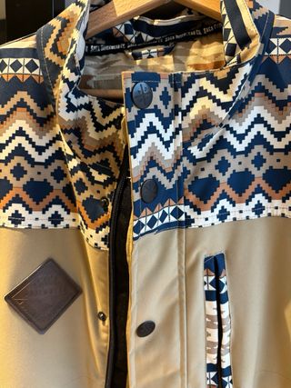 Chaleco Saga Serpa Multicolor Beige