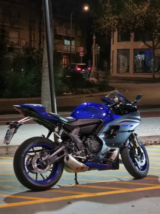 Yamaha R7 2023 A2 Azul