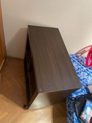 Estantería IKEA KALLAX 4 cubos con ruedas