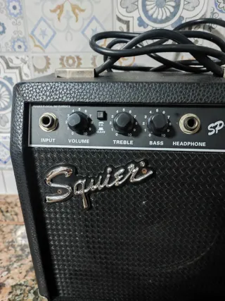Amplificador Squier SP10