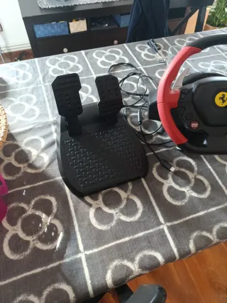Volante Ferrari Xbox con Pedales