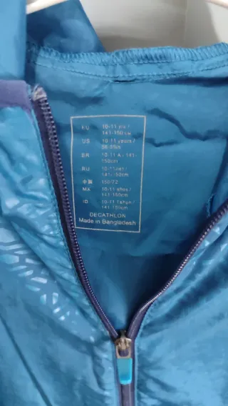 Cortavientos Decathlon niño 10-11 años