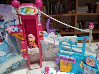 Estación de esquí Pinypon con coche y 5 muñecas