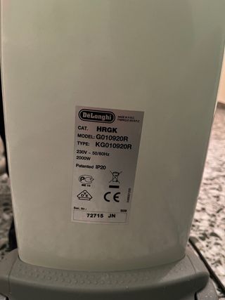 Estufa DeLonghi Gris y Blanca