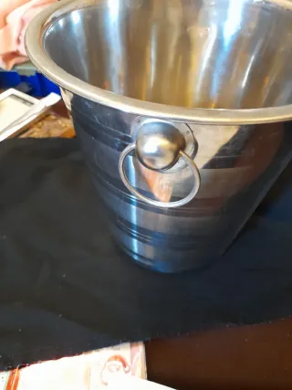 Cubiteras de acero inoxidable