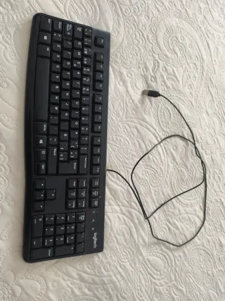 Teclado Logitech Negro USB