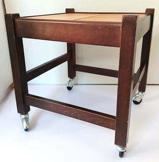Tavolino carrello vintage in legno con ruote