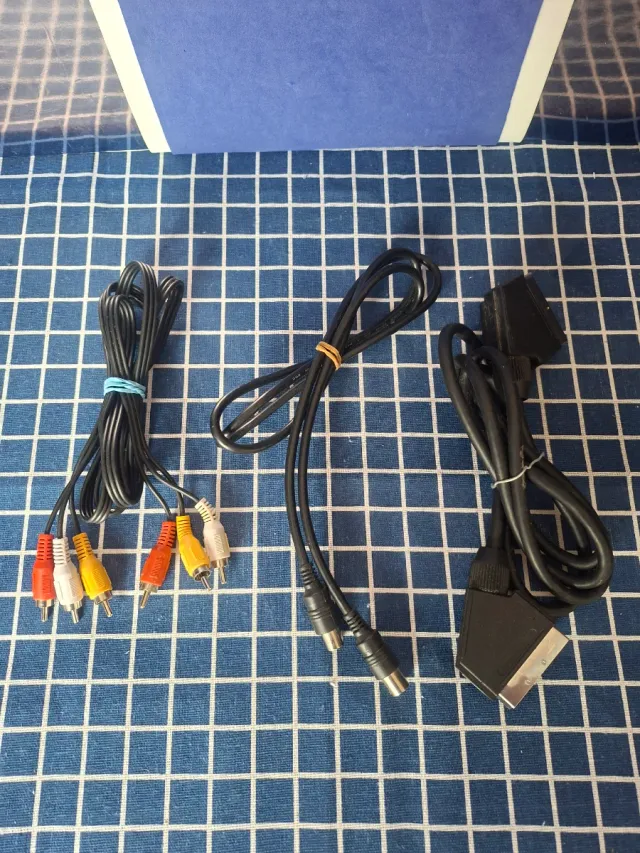 EUROCONECTOR + RCA + RF ANTENA
