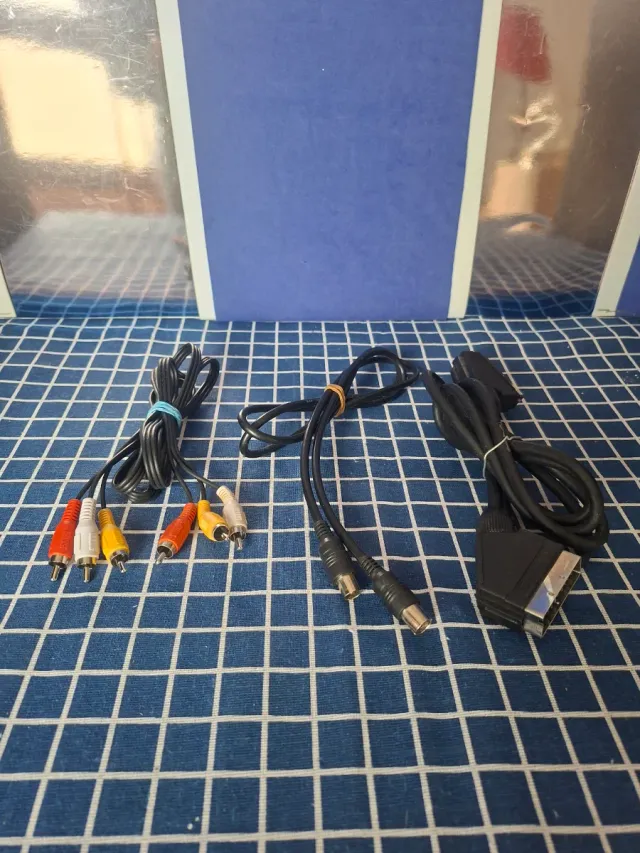 EUROCONECTOR + RCA + RF ANTENA