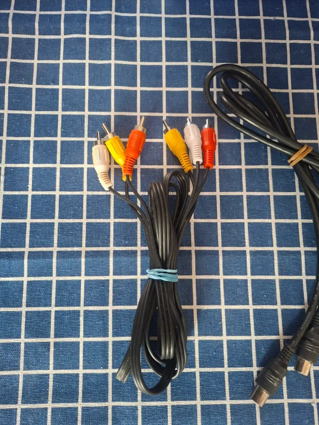EUROCONECTOR + RCA + RF ANTENA
