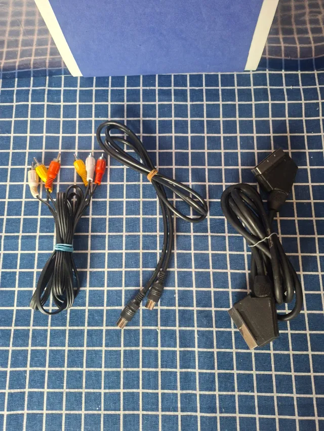 EUROCONECTOR + RCA + RF ANTENA