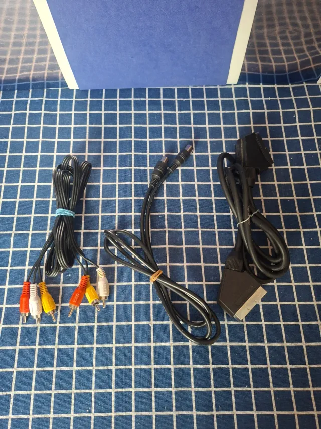 EUROCONECTOR + RCA + RF ANTENA