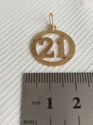 Colgante Oro 9ct "21" - 20mm - 1.24g