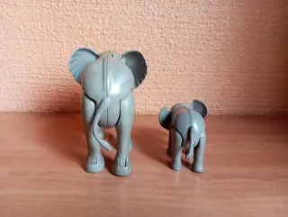 494. Playmobil Elefanta con Cría Zoo Circo