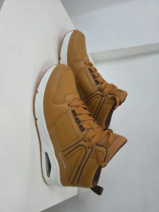 Skechers UNO Keep Close Talla 41 Marrón