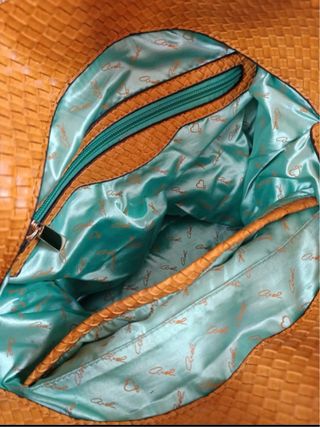 Bolso de piel tejido naranja