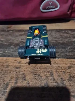 Coche Scalextric Tyrrell P34