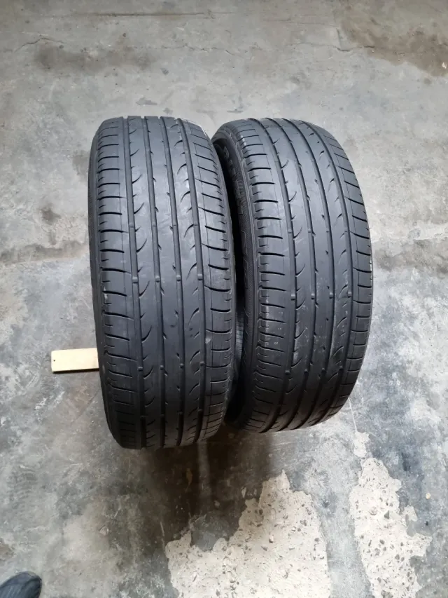 Vendo 2 neumáticos en perfecto estado^