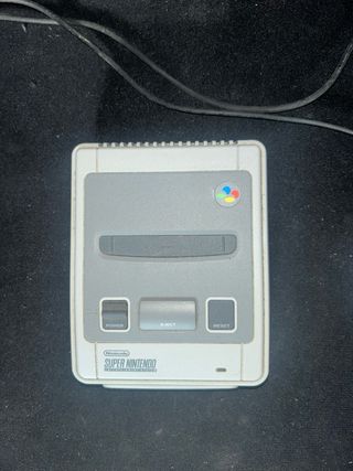 Super Nintendo Classic Mini + 2 Mandos