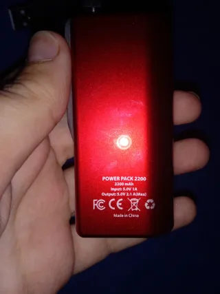 Batería Portátil Roja SIN PROBAR