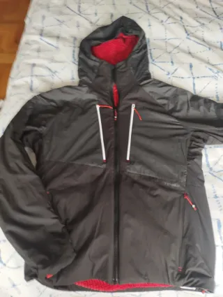 Chaqueta Técnica Ternua Negra y Roja