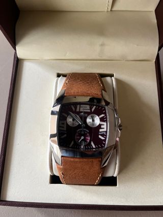 Reloj Lotus sin Usar