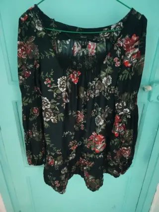 Vestido Mango floral negro