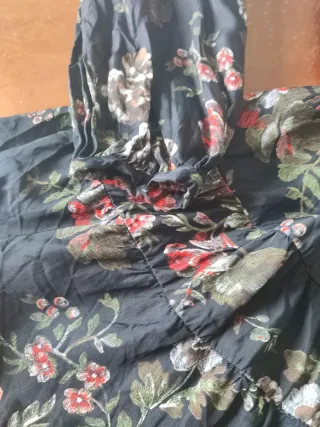 Vestido Mango floral negro