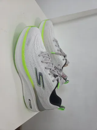 Zapatillas Skechers Go Run Elevate Talla 44.5