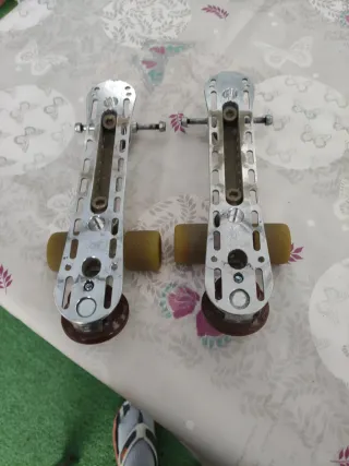 Platinas de portero hockey aluminio Skate 160 27CM