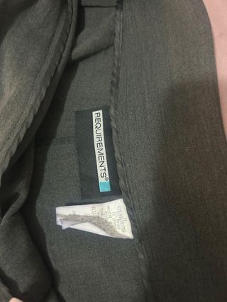 Pantaloni a palazzo grigi.