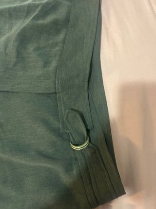 Pantaloni a palazzo grigi.