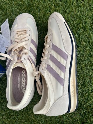 Zapatillas Adidas Mujer Beige/Morado Nuevas