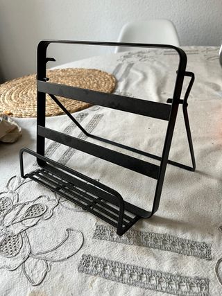 Supporto metallico per libri