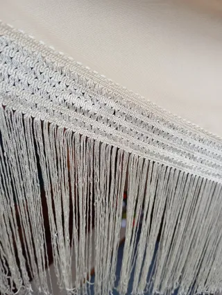 Pañuelo Vintage Bordado Flores Rojas