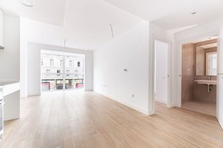 Piso en alquiler en Ensanche de Vallecas - Valdecarros en Madrid