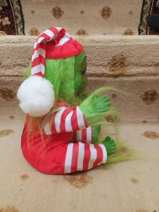 Muñeco bebé Grinch con pijama (Baby Grinch)