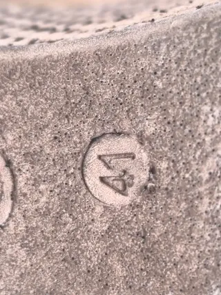 SANDALIAS CUÑA PIEL ROJAS