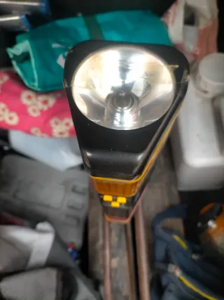 Baliza de emergencia recargable