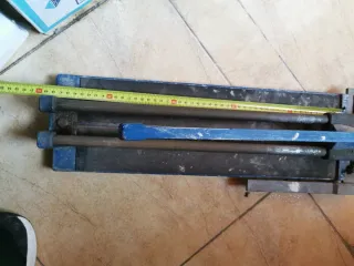 Cortadora de cerámica azul