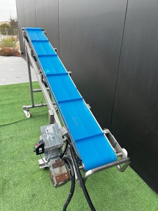 Cinta transportadora elevadora PVC