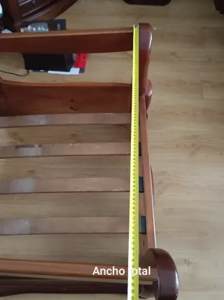 Sillón de cuero marrón